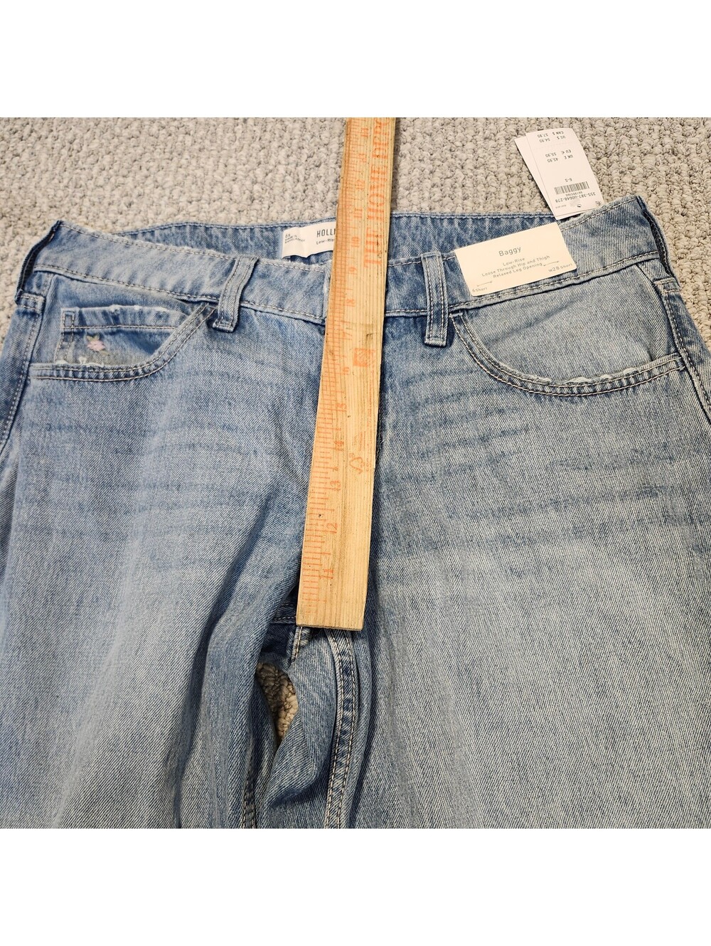 Hollister Low-Rise Baggy Light Wash Blue Jeans Size 6 Short NWT - Picture 4 of 8